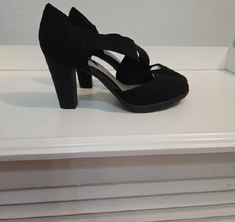 Anne Klein Sporto Black Crisscross Elastic Strap Heels NWT Size 6 - Picture 2 of 5